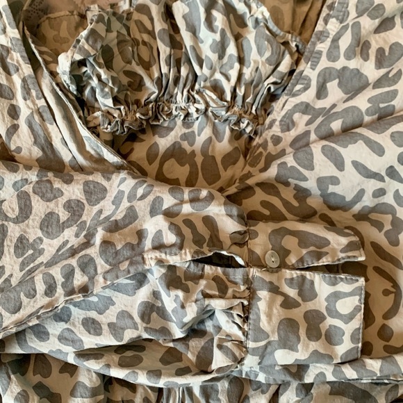 Sage Green Balloon Sleeve Ruffled Leopard Print Dress Size Small - Picture 12 of 12